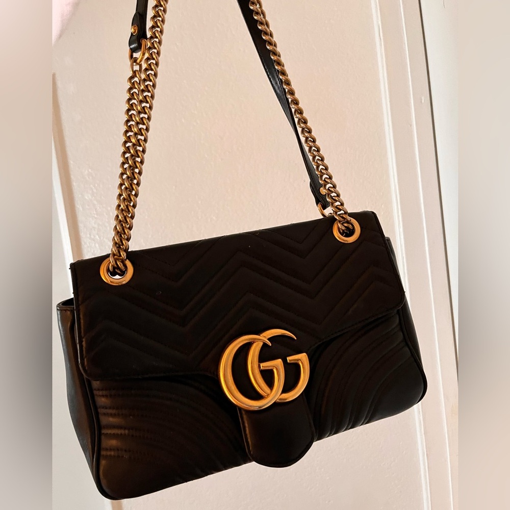 Gucci marmont Medium leather bag